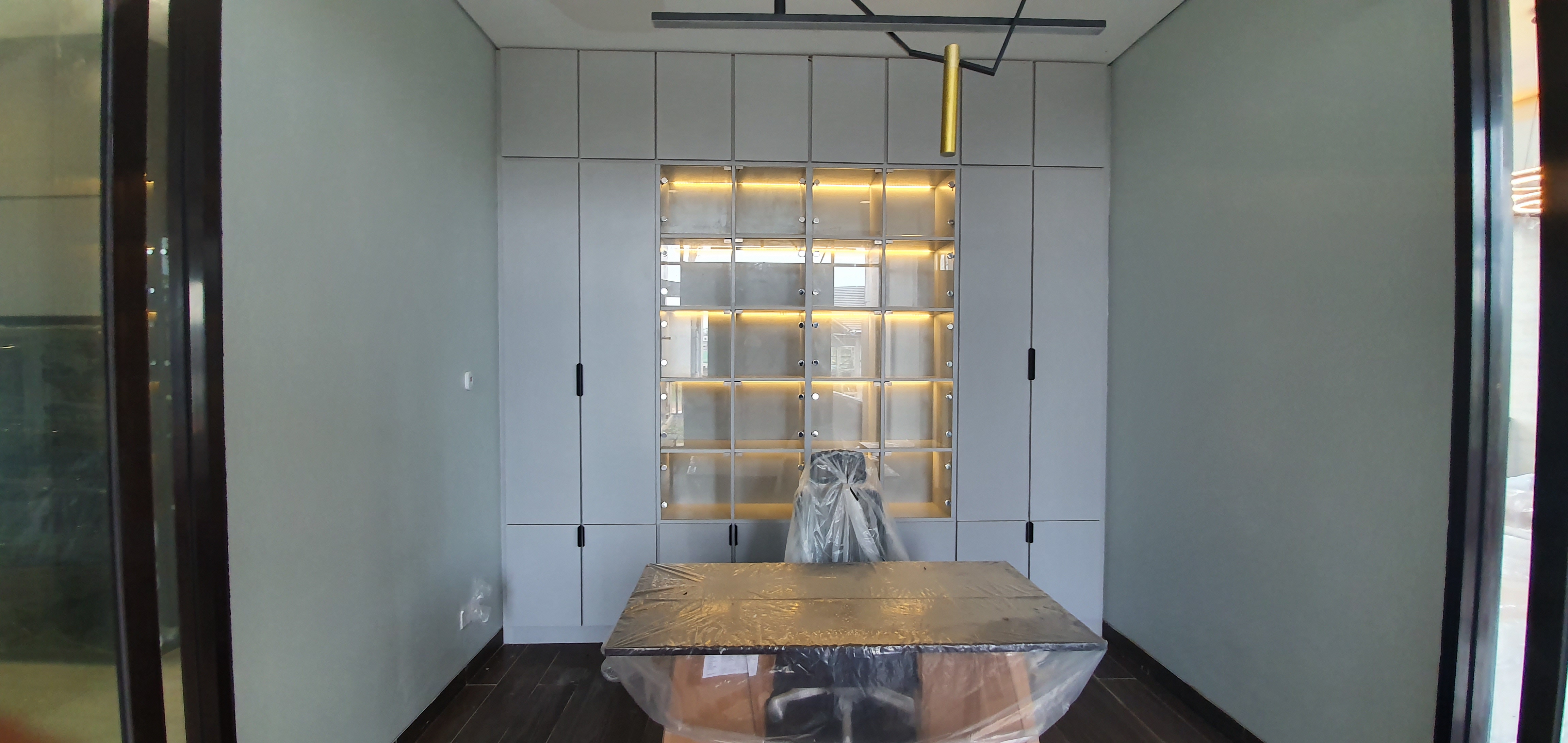 Desain dan Pekerjaan Furniture